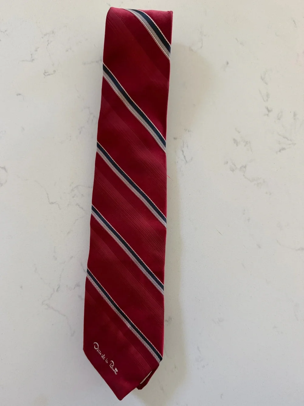 Oscar de la Renta Men's Burgundy Diagonal Stripe Tie with Navy & White Accents